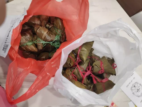 10 Pcs Traditional Nyonya Rice Dumpling 粽子 Bak Zhang   (Three free sample packs will be given as an extra gift.) photo review